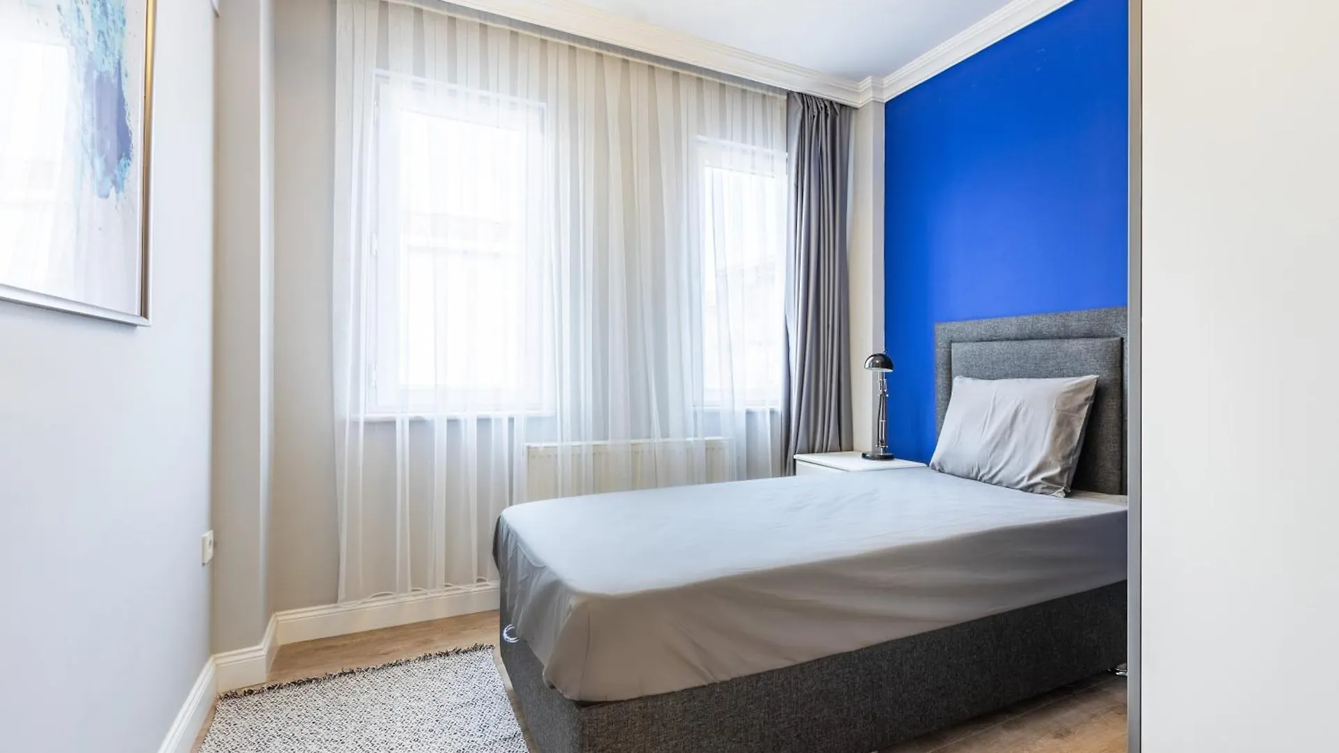 Balat Apartments-Orange And Blue Стамбул