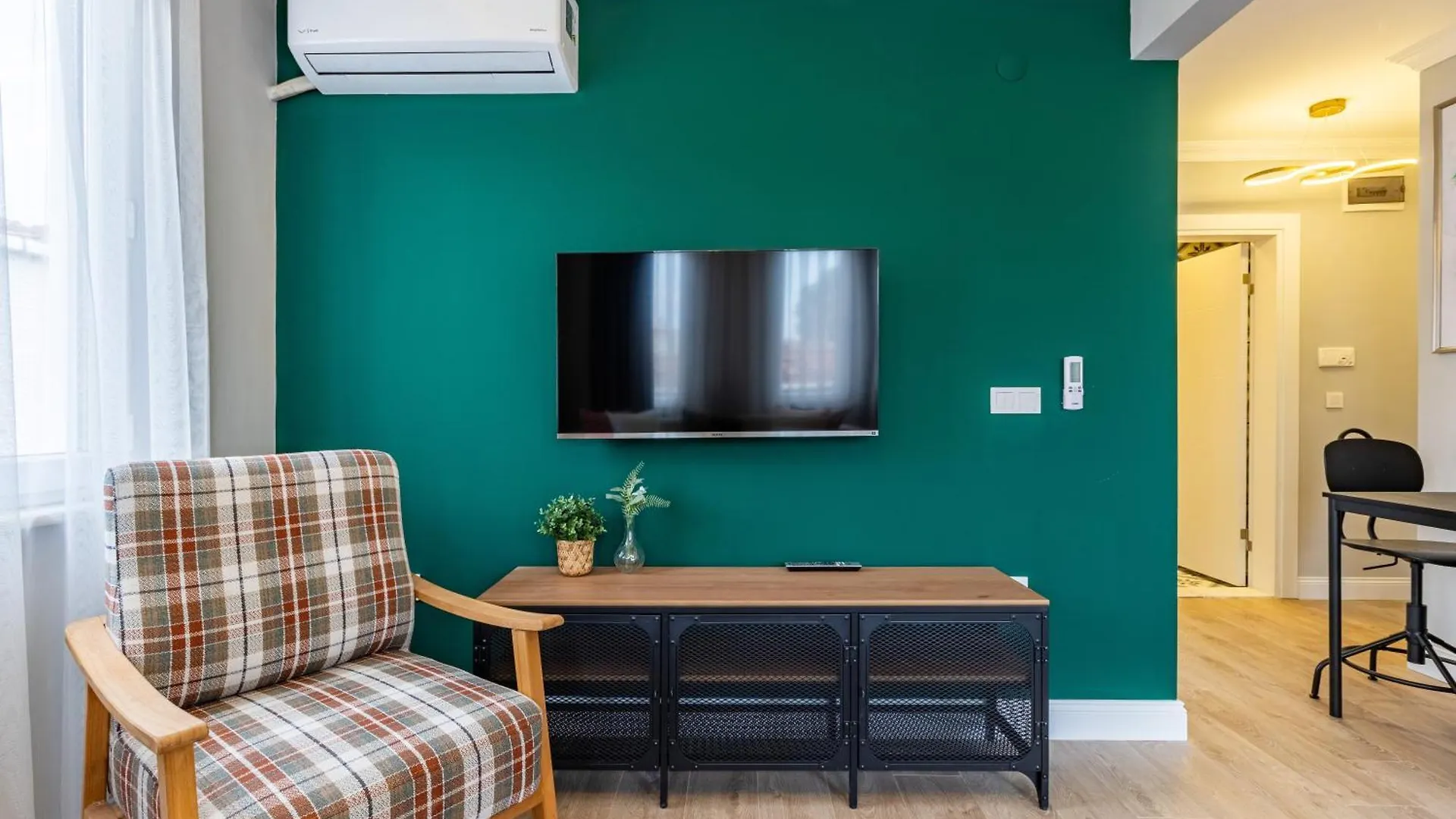 Balat Apartments-Orange And Blue Стамбул Апартаменты