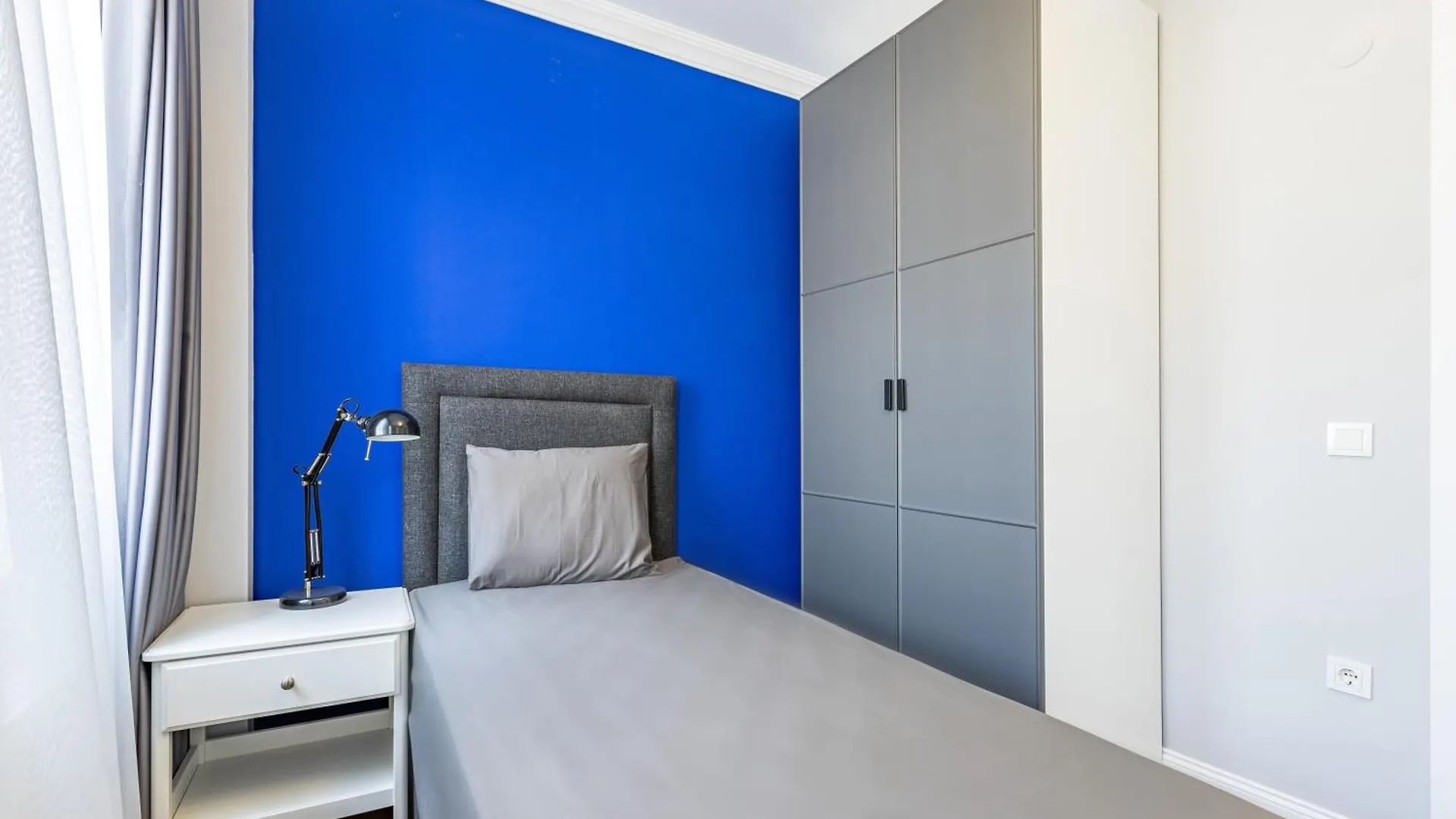 Balat Apartments-Orange And Blue Стамбул