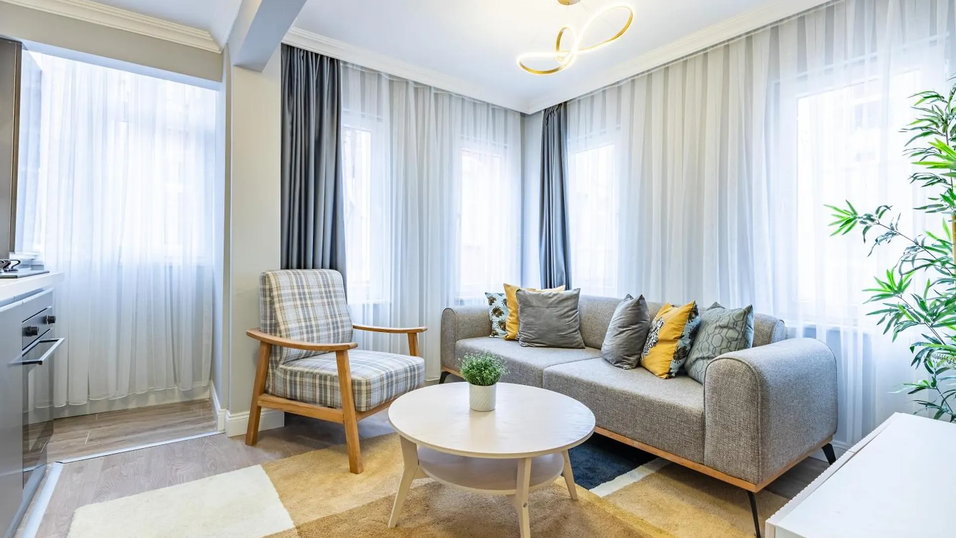 Апартаменты Balat Apartments-Orange And Blue Стамбул Турция