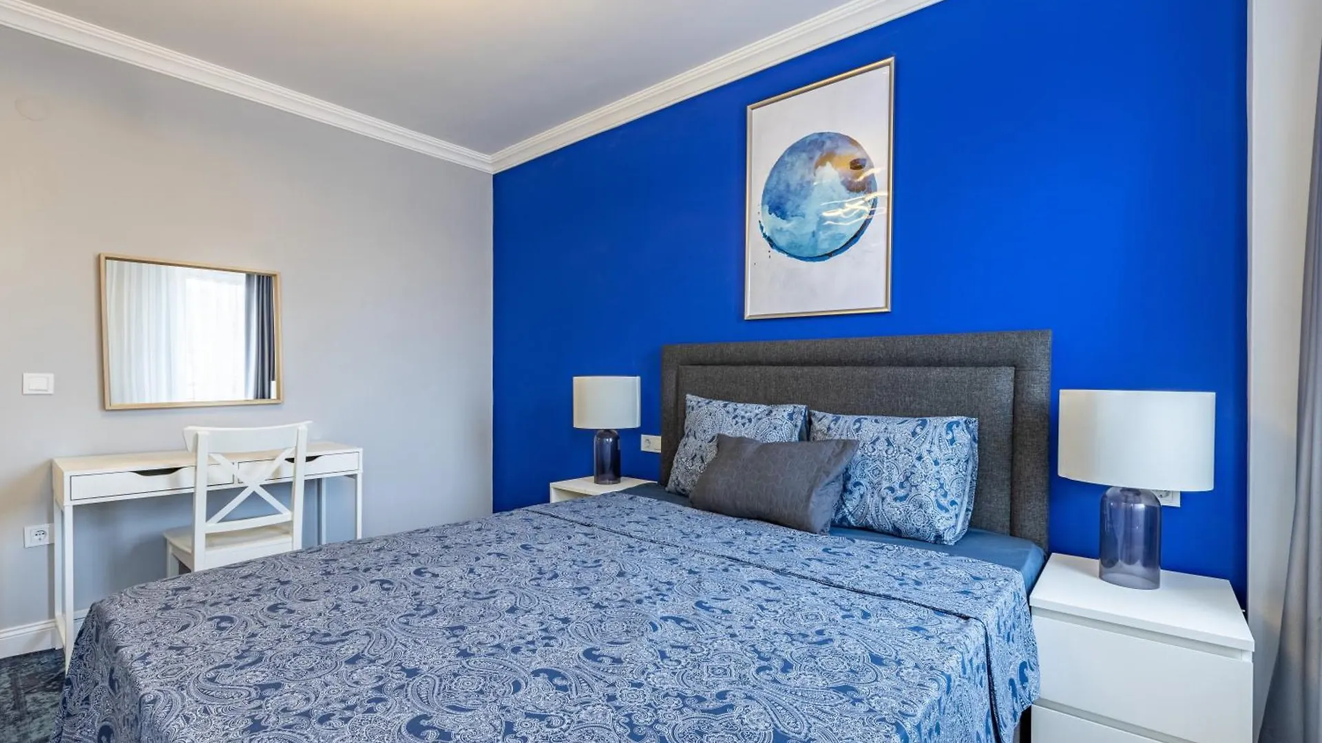 Balat Apartments-Orange And Blue Стамбул 0*,  Турция
