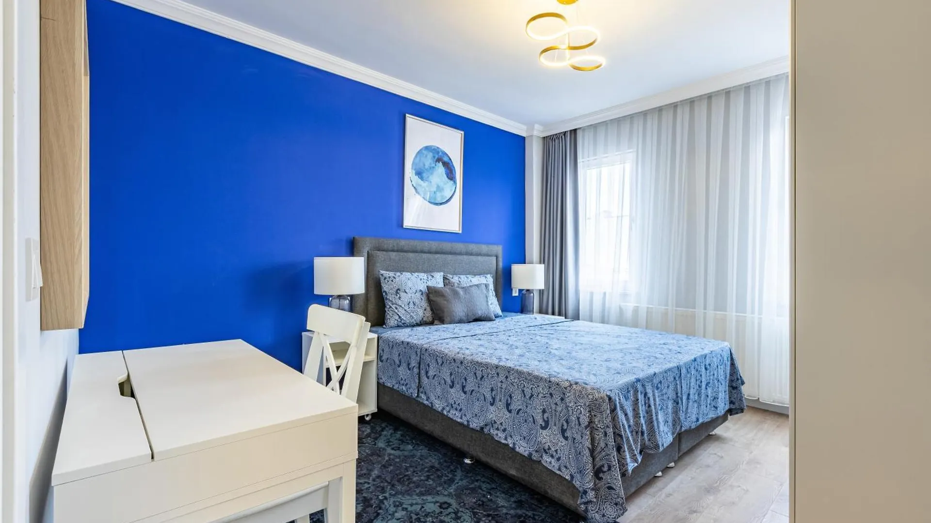 Balat Apartments-Orange And Blue Стамбул Апартаменты